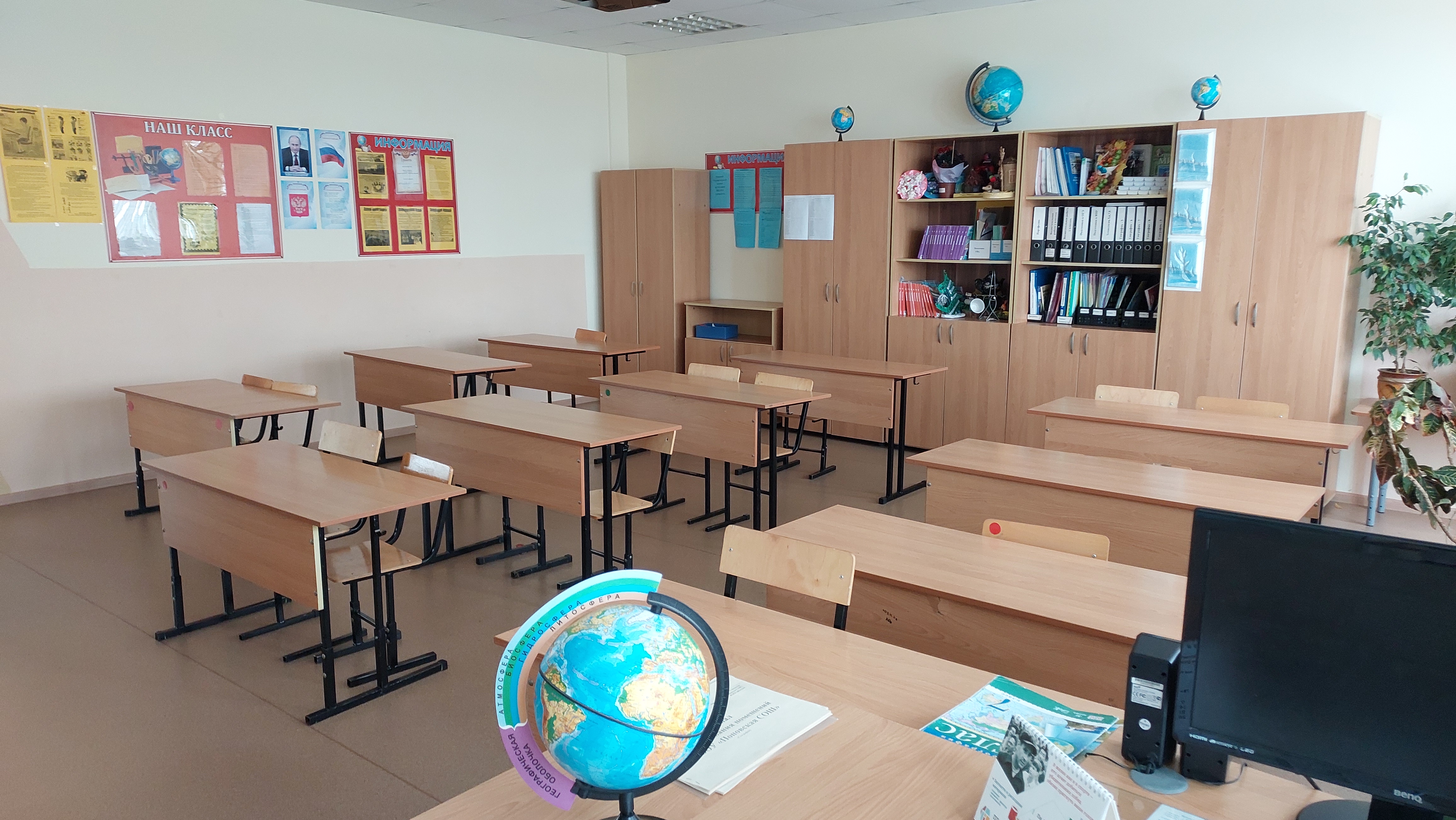 В образовательных учреждениях Корочанского района идёт подготовка к новому учебному году.