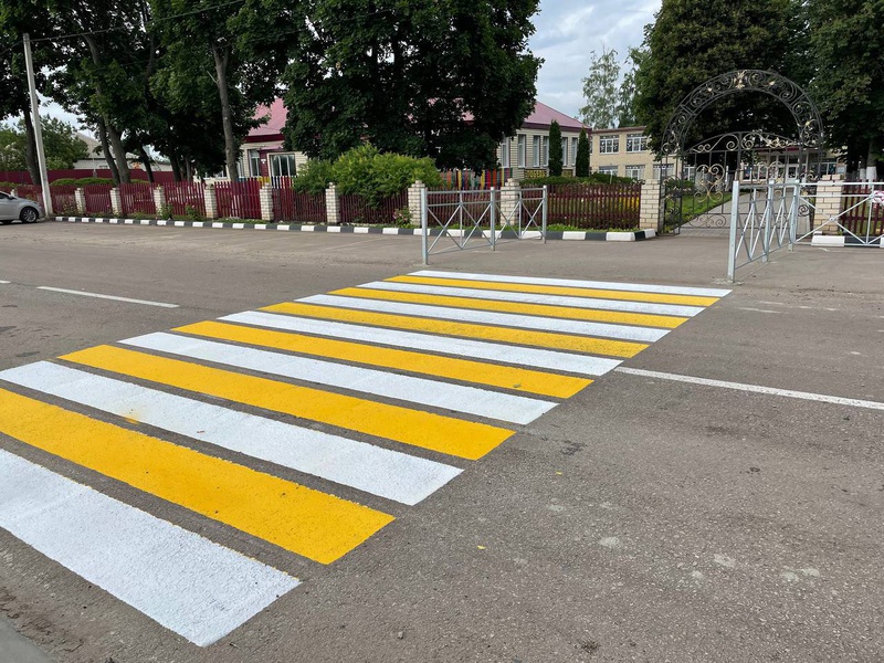 В Корочанском районе в этом году будут приведены к нацстандартам 7 пешеходных переходов вблизи школ..