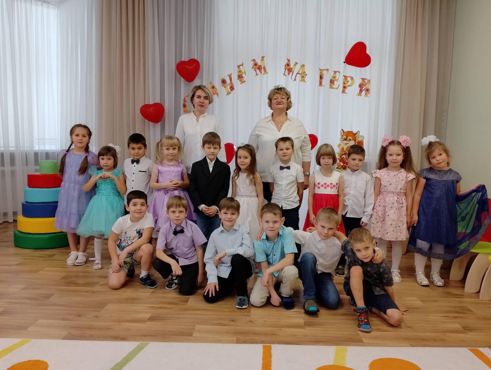В преддверии праздника Дня матери в образовательных учреждениях Корочанского района были проведены праздничные концерты