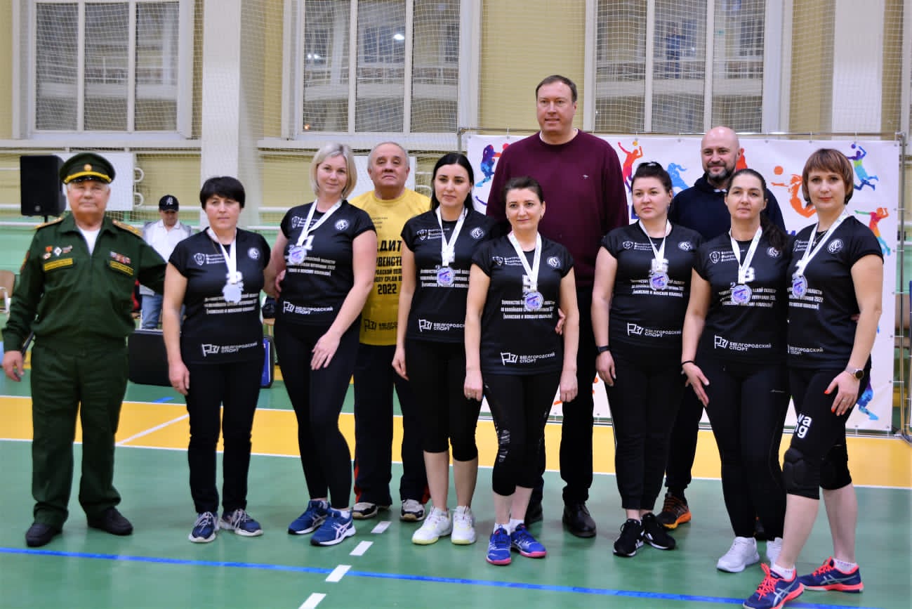 Женская команда Корочанского района по волейболу стала серебряным призером первенства Белгородской области среди ветеранов