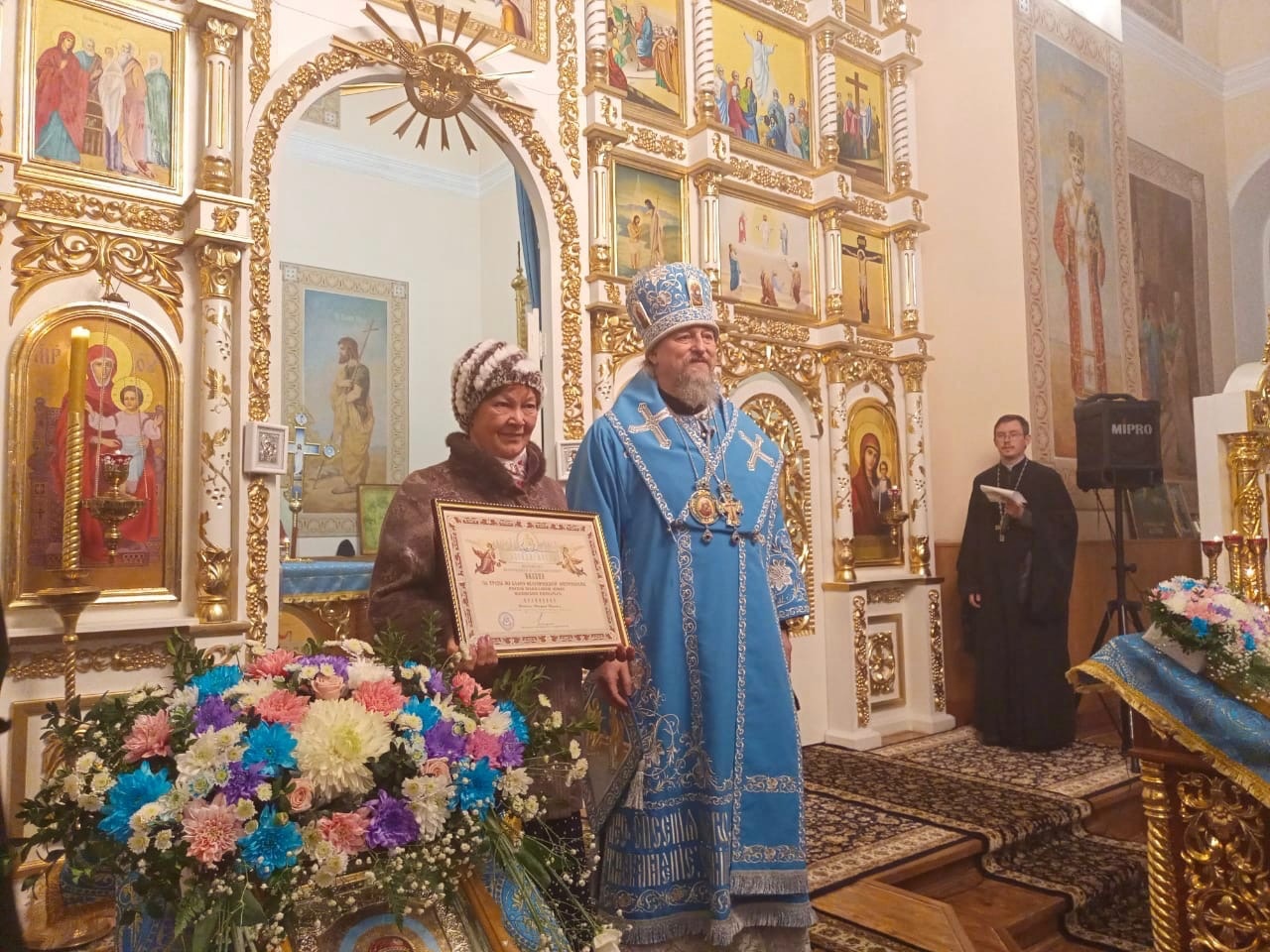 В храме Казанской иноны Божией Матери совершил Богослужение Митрополит Белгородский и Старооскольский Иоанн