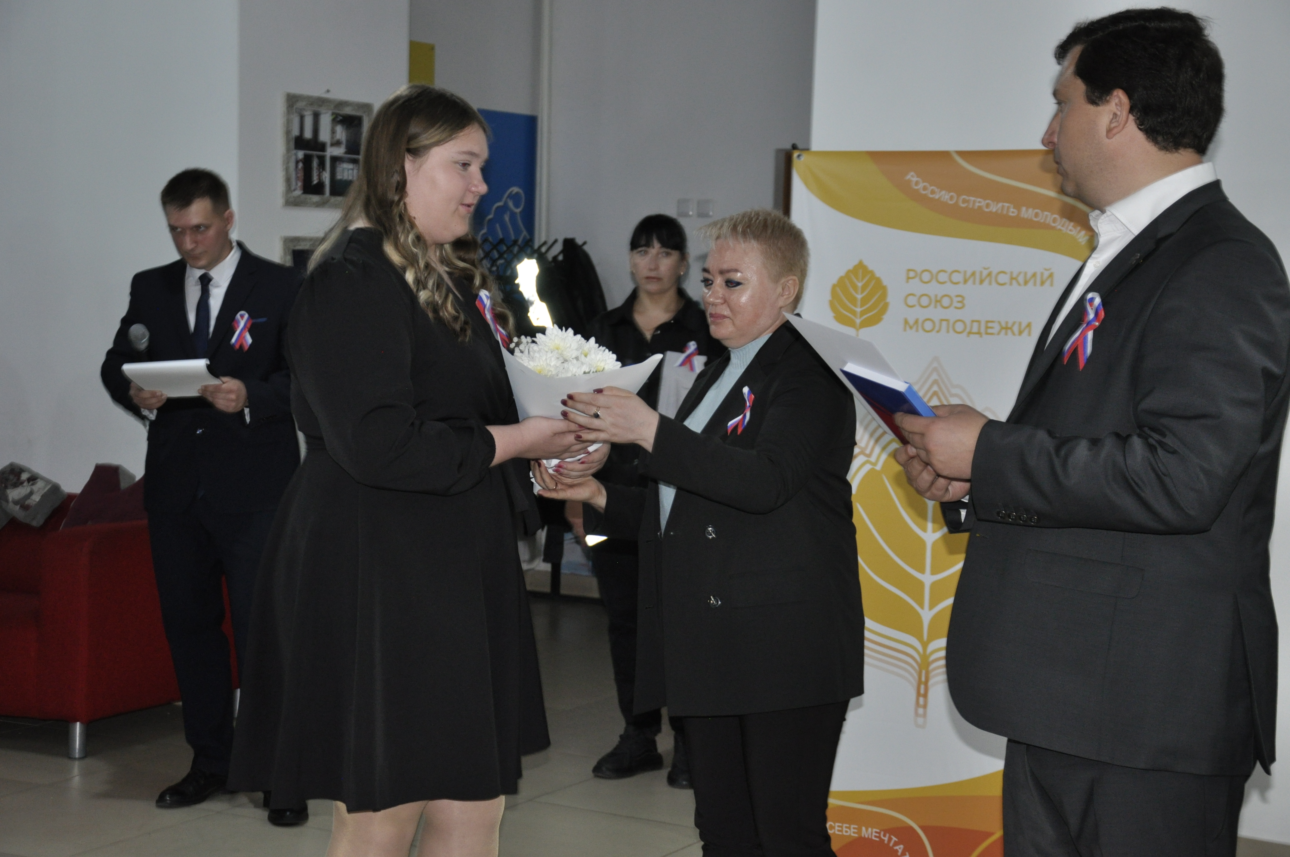 12 июня состоялась торжественная выдача Паспортов гражданина Российской Федерации.