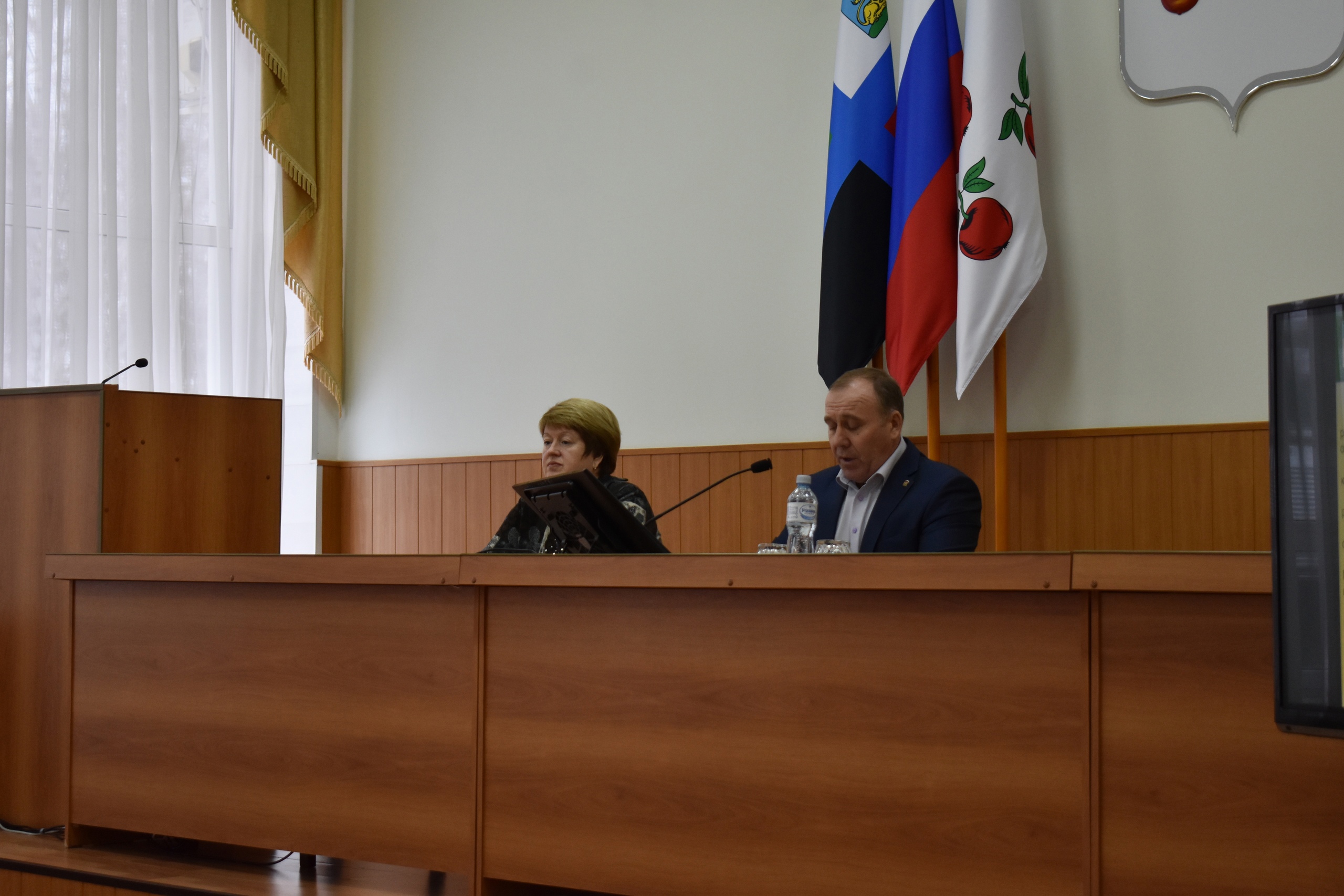 Сегодня состоялись публичные слушания по проекту бюджета муниципального района «Корочанский район» (районному бюджету) на 2023 год и плановый период 2024-2025 годов.