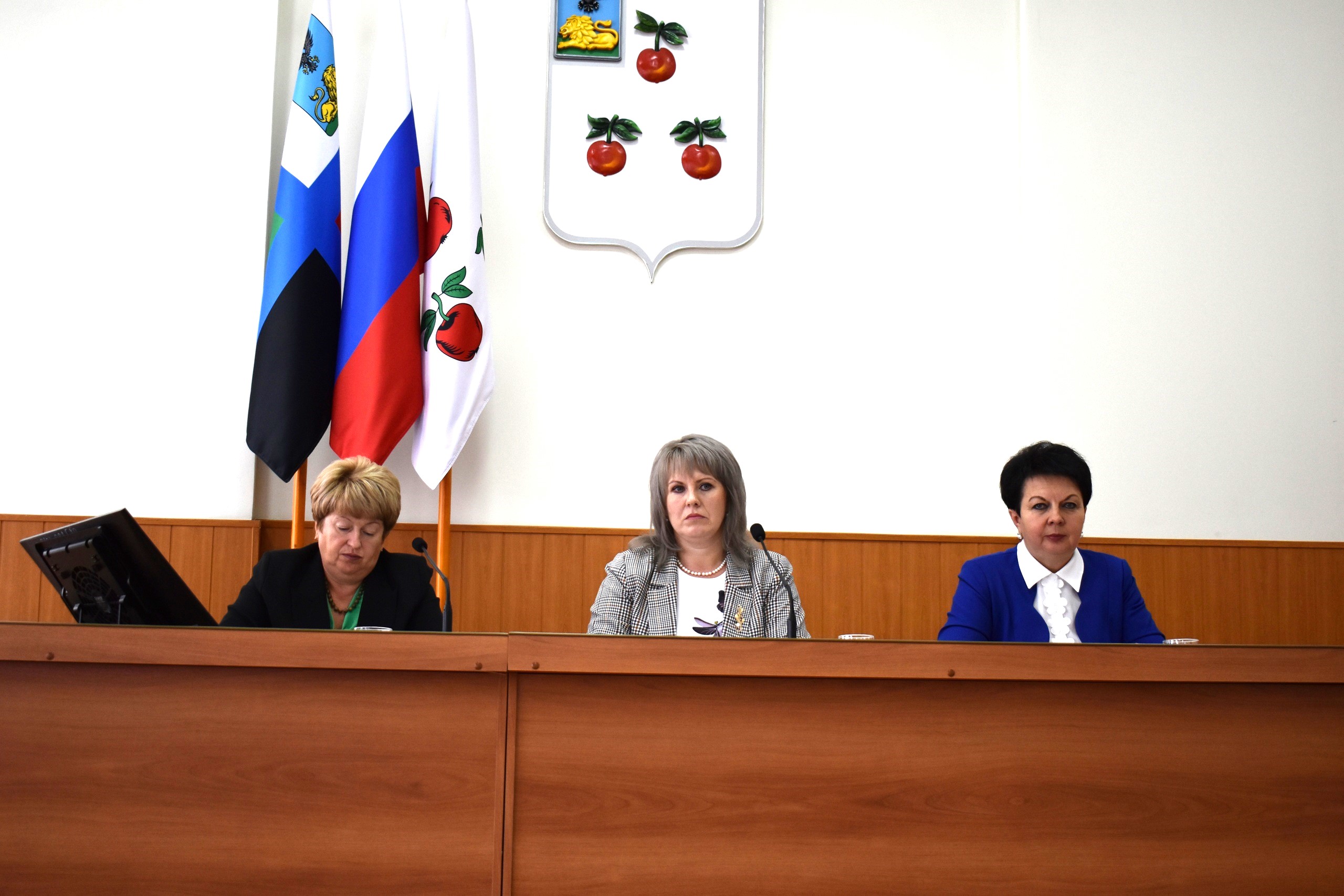 В администрации района состоялось первое заседание Муниципального совета четвёртого созыва.
