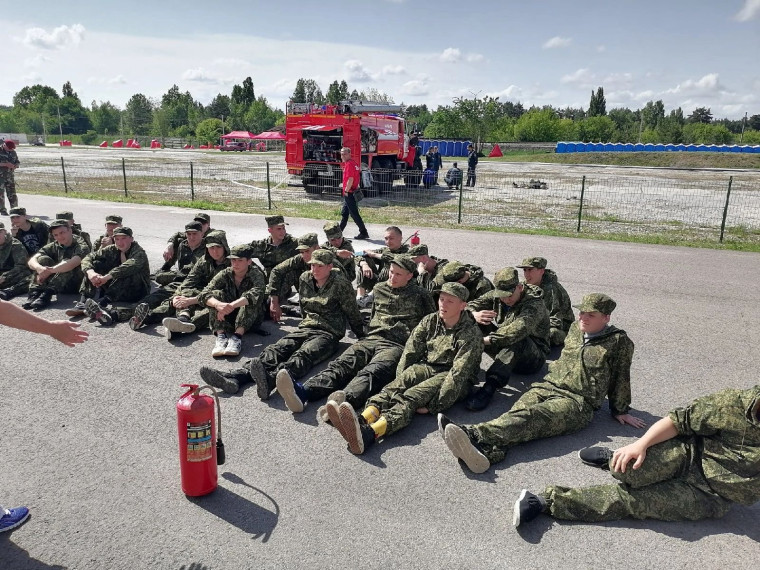 Студенты #КСХТ принимали участие в военно-исторических сборах Армата в МКУ " Центр патриотического воспитания молодежи" в Новооскольском городском округе. Студенты #КСХТ принимали участие в военно-исторических сборах Армата в МКУ " Центр патриотического воспитания молодежи" в Новооскольском городском округе.