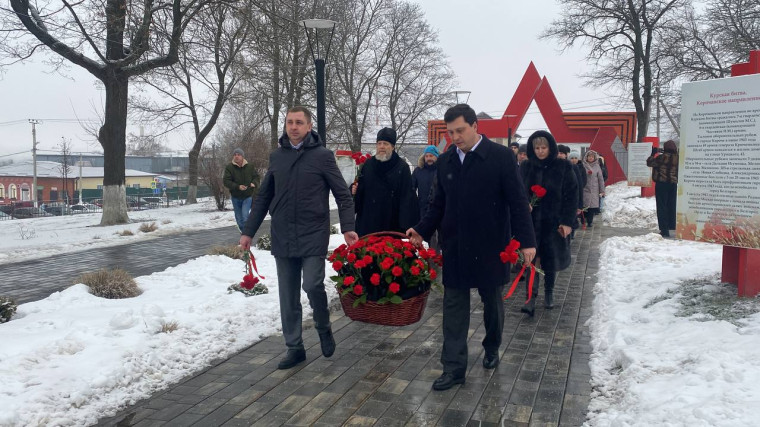 В городе и населённых пунктах Корочанского района прошли патриотические акции, посвящённые 81-й годовщине освобождения города и сёл района от немецко-фашистских захватчиков.