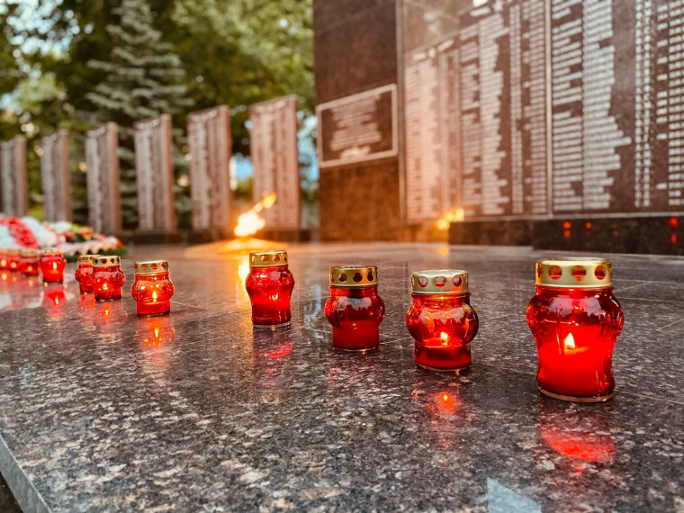 Никто не забыт! Ничто не забыто!. Никто не забыт! Ничто не забыто!.