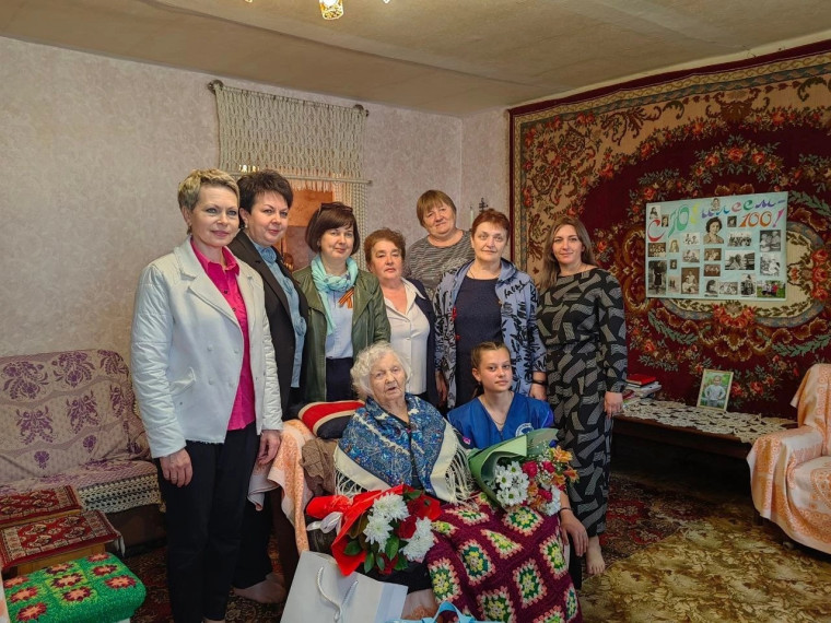 100 лет отметила жительница Корочанского района. 100 лет отметила жительница Корочанского района.