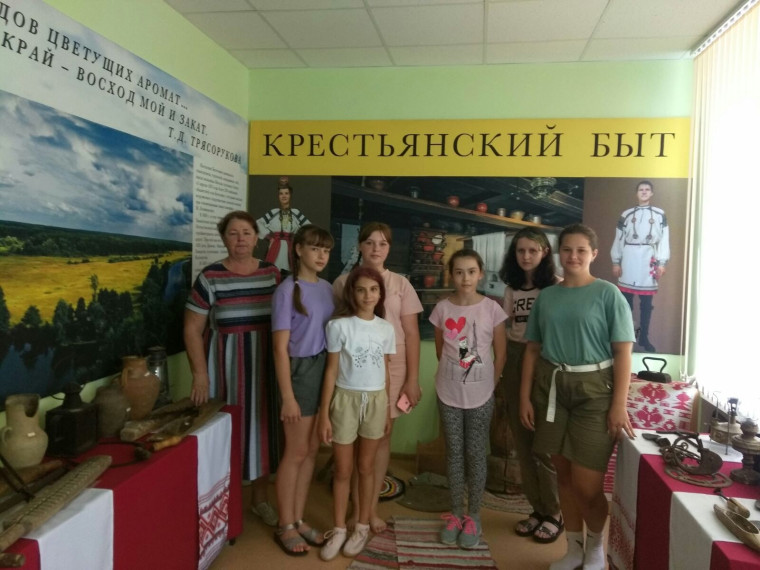 Любовь к Родине начинается с любви к своему родному краю.. Любовь к Родине начинается с любви к своему родному краю..