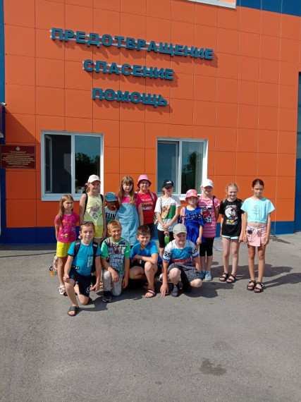 Экскурсия в пожарной части. Экскурсия в пожарной части.
