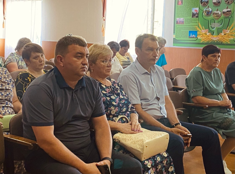 В Заяченском сельском поселении состоялось расширенное заседание земского собрания. В Заяченском сельском поселении состоялось расширенное заседание земского собрания.