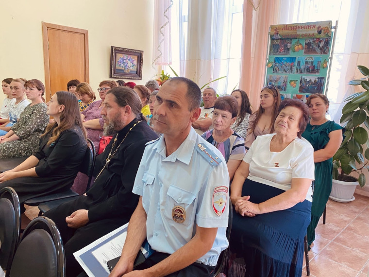 В Плосковском сельском поселении состоялось расширенное заседание земского собрания.