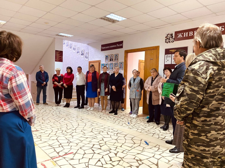 В текущем году капитально отремонтированы две школы в Корочанском районе в сёлах Шеино и Жигайловка.. В текущем году капитально отремонтированы две школы в Корочанском районе в сёлах Шеино и Жигайловка..