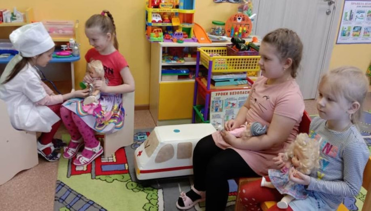 «Знакомство с профессией врача!». «Знакомство с профессией врача!».