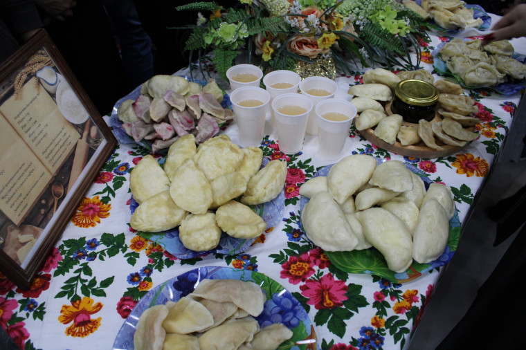 В Корочанском техникуме прошёл фестиваль вареников.