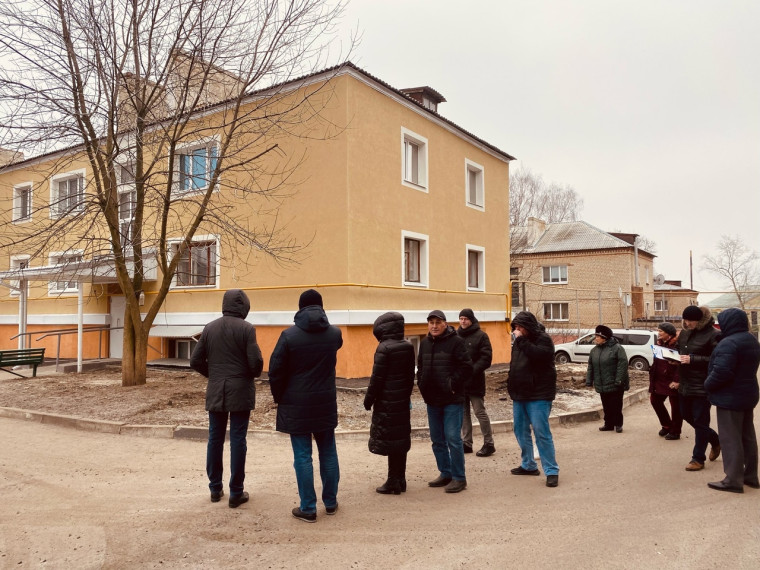 В Корочанском районе состоялась общественная приемка жителями домов после капитального ремонта.
