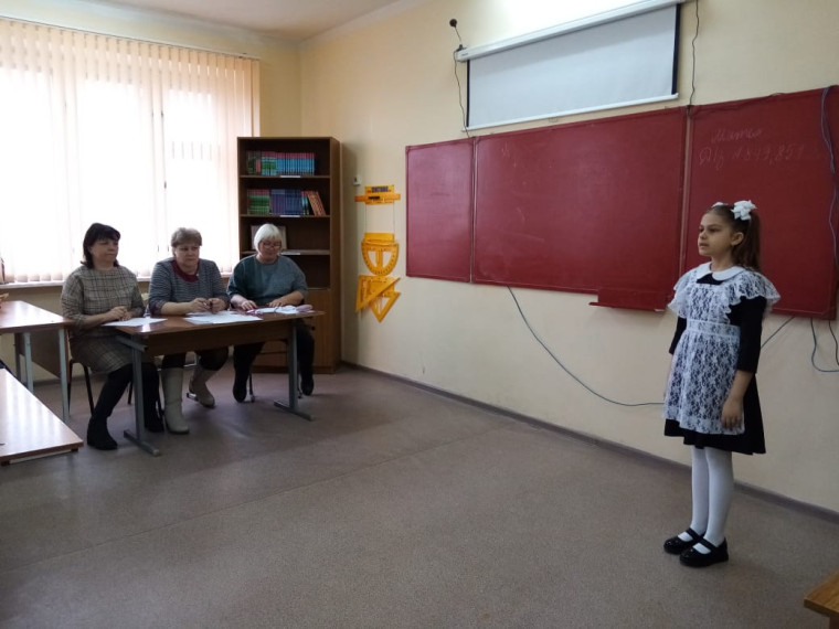 В Корочанской школе прошёл районный конкурс художественного слова «Мой край – родная Белгородчина» .