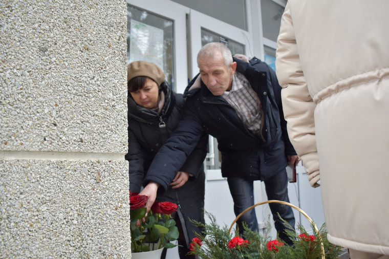 В селе Ломово Корочанского района открылась мемориальная доска, посвящённая памяти Николая Немыкина.