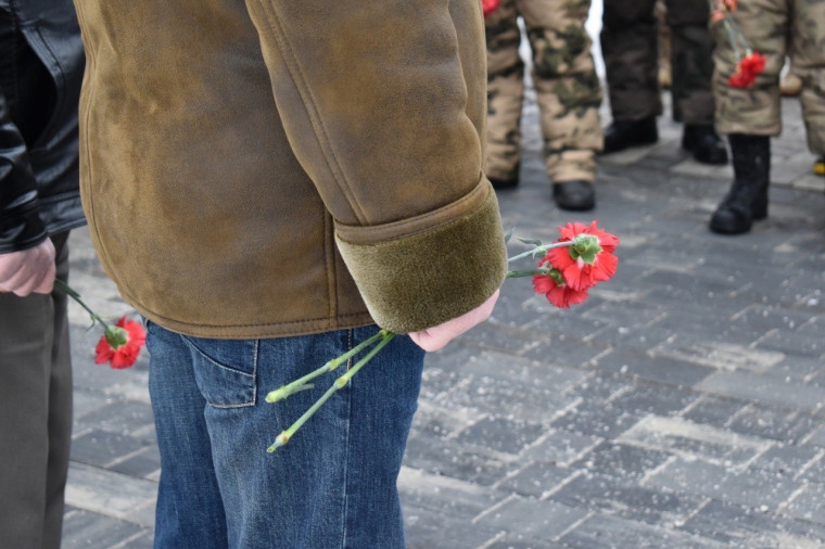 15 февраля состоялась патриотическая акция в городском парке.