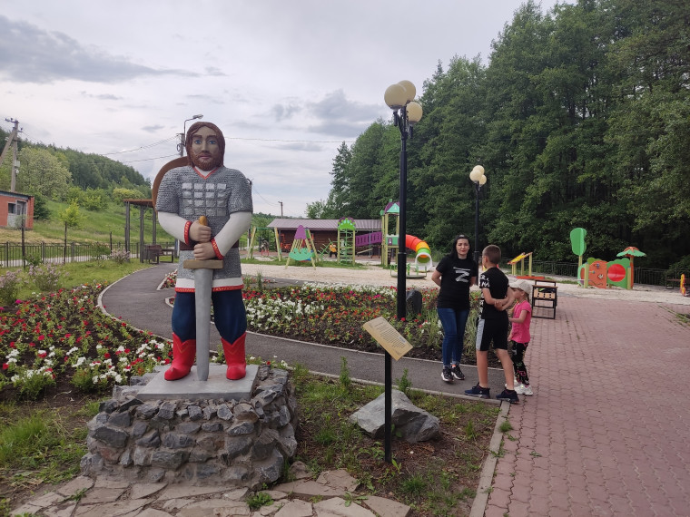 Корочанцы совершили велосипедный марафон по памятникам природы района.