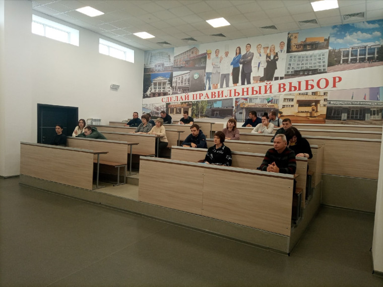 В Погореловской школе прошёл региональный семинар «Современные формы и методы подготовки учащихся к олимпиадам».