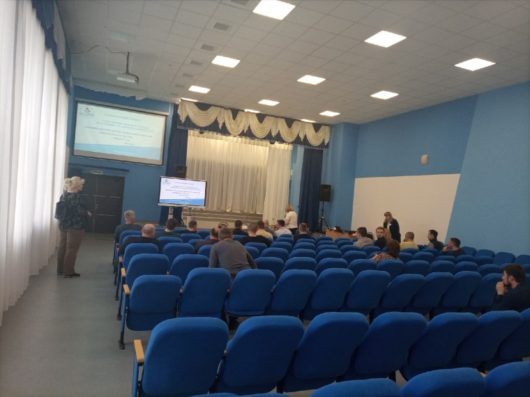 В Погореловской школе прошёл региональный семинар «Современные формы и методы подготовки учащихся к олимпиадам».