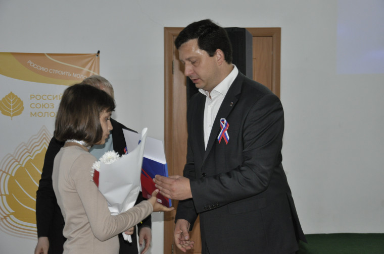 12 июня состоялась торжественная выдача Паспортов гражданина Российской Федерации.