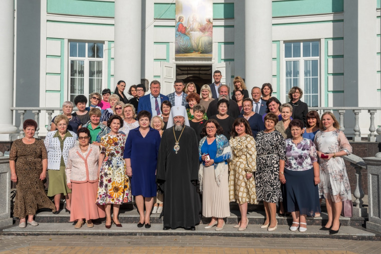 Актив  Совета женщин Белгородской области встретился с Митрополитом Белгородским и Старооскольским Иоанном.