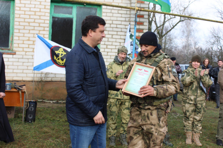 Николай Нестеров поздравил членов корочанской самообороны с годовщиной со дня образования.