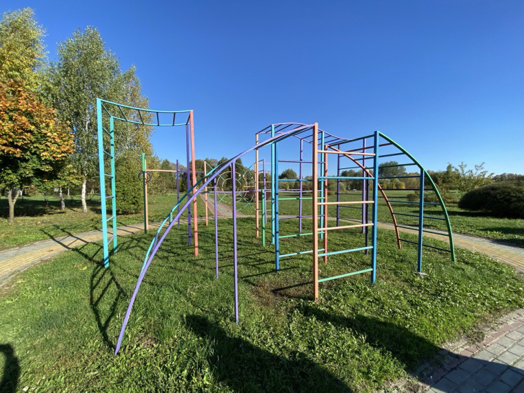 В Корочанском районе благодаря нацпроекту действуют обновлённые игровые зоны парка.