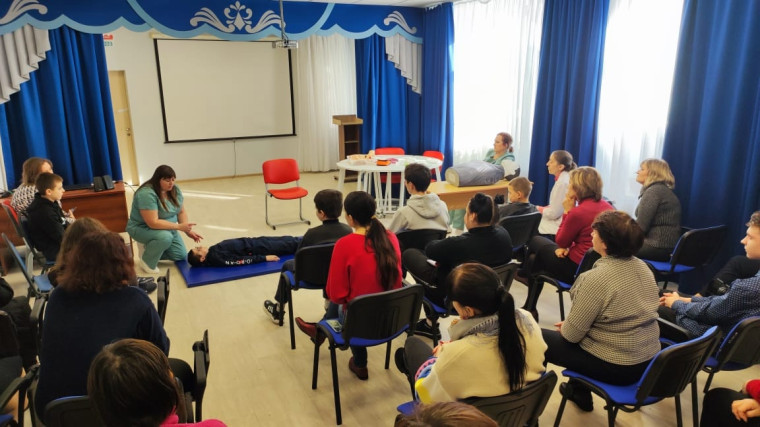 Более 500 жителей Корочанского района прошли курсы первичной доврачебной помощи.