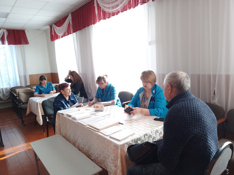 130 жителей Корочанского района прошли медицинское обследование благодаря «Поезду здоровья».
