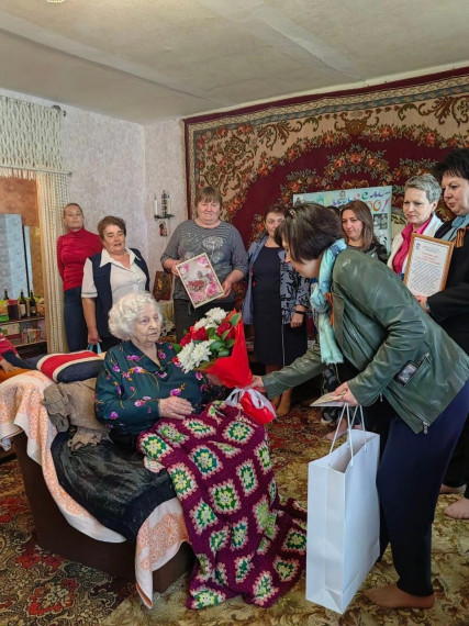 100 лет отметила жительница Корочанского района.