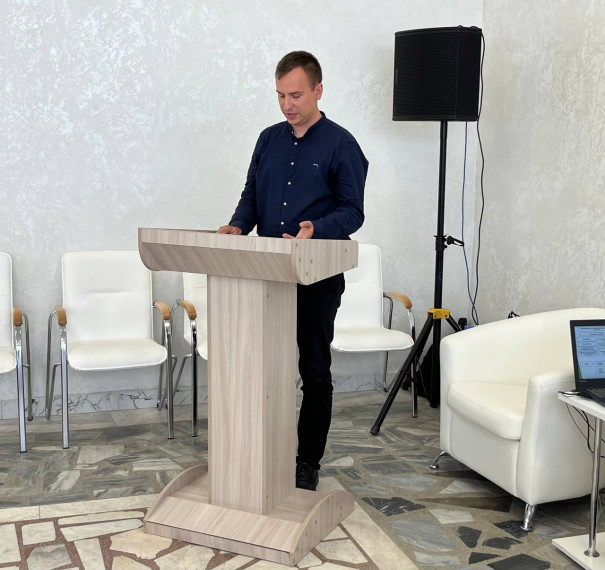 26 июня 2025 года по инициативе Ассоциации «Совет муниципальных образований Белгородской области» в поселке Прохоровка состоялся круглый стол «Эффективные муниципальные практики по патриотической работе: опыт, результаты».