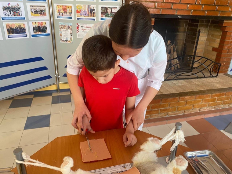 Корочанские студенты посетили Прохоровский центр развития ребёнка.
