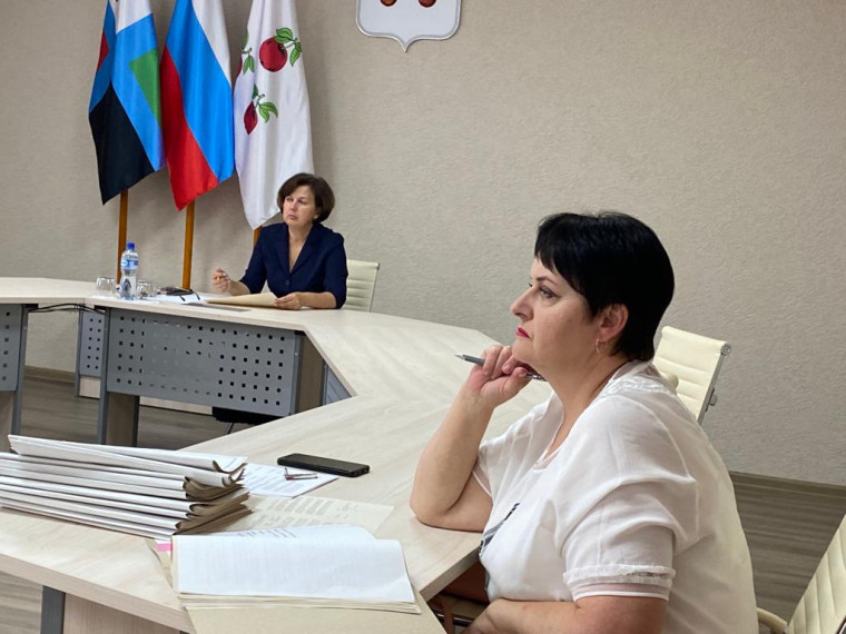 В администрации Корочанского района состоялось традиционное заседание межведомственной комиссии.