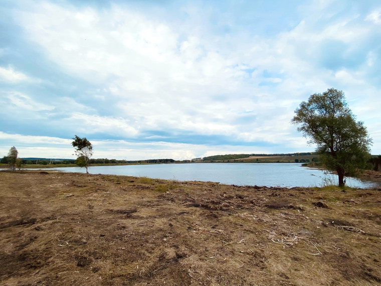 Жители сёл Проходное и Алексеевка Корочанского района оценили качество работ по очистке двух водоёмов Корочанского района.