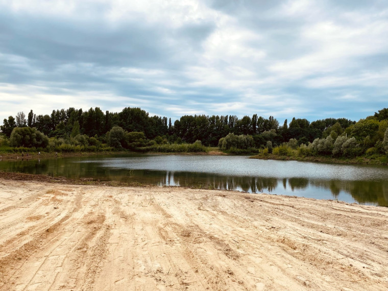 Жители сёл Проходное и Алексеевка Корочанского района оценили качество работ по очистке двух водоёмов Корочанского района.
