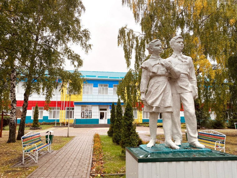 В текущем году капитально отремонтированы две школы в Корочанском районе в сёлах Шеино и Жигайловка..