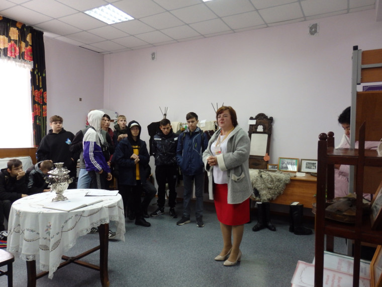 Для студентов Белгородского строительного колледжа состоялась экскурсия в Музей Хлеба.
