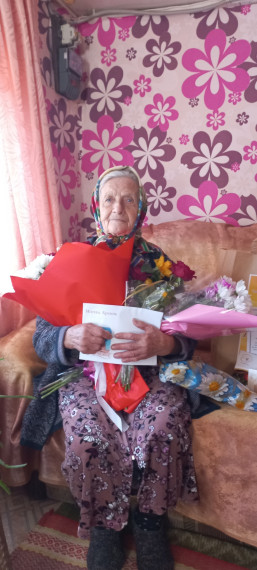 Вчера свой 90-й юбилейный день рождения отметила Кузубова Евдокия Демьяновна, жительница с. Новая Слободка.