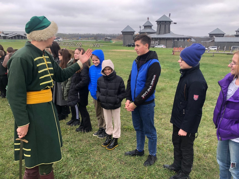Завершилась экскурсионная поездка группы детей Корочанского района .