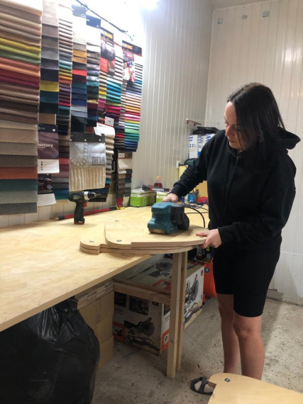 Жительница города Корочи открыла собственную мастерскую с помощью  социального контракта.