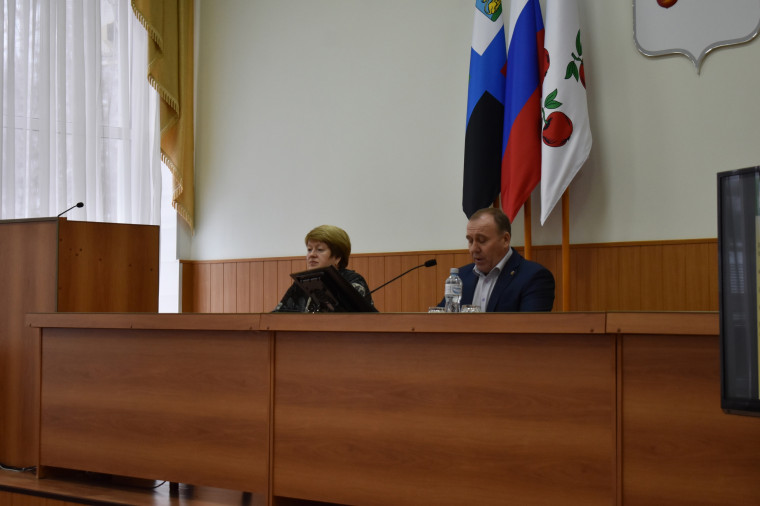 Сегодня состоялись публичные слушания по проекту бюджета муниципального района «Корочанский район» (районному бюджету) на 2023 год и плановый период 2024-2025 годов..