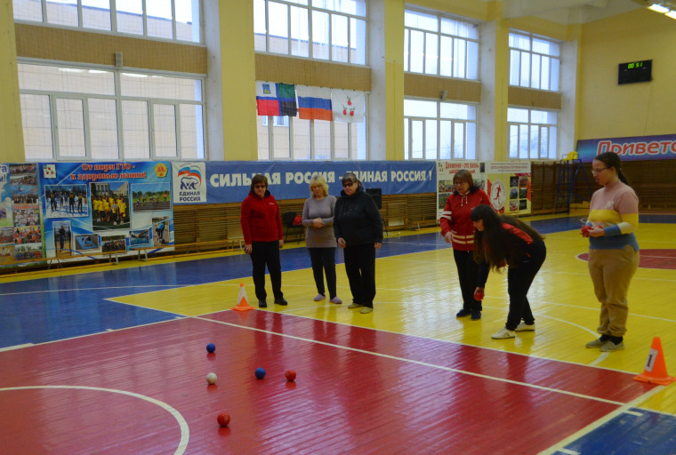В Корочанском районе завершена реализация проекта  по вовлечению людей, имеющих инвалидность в занятия  физической культурой и спортом.